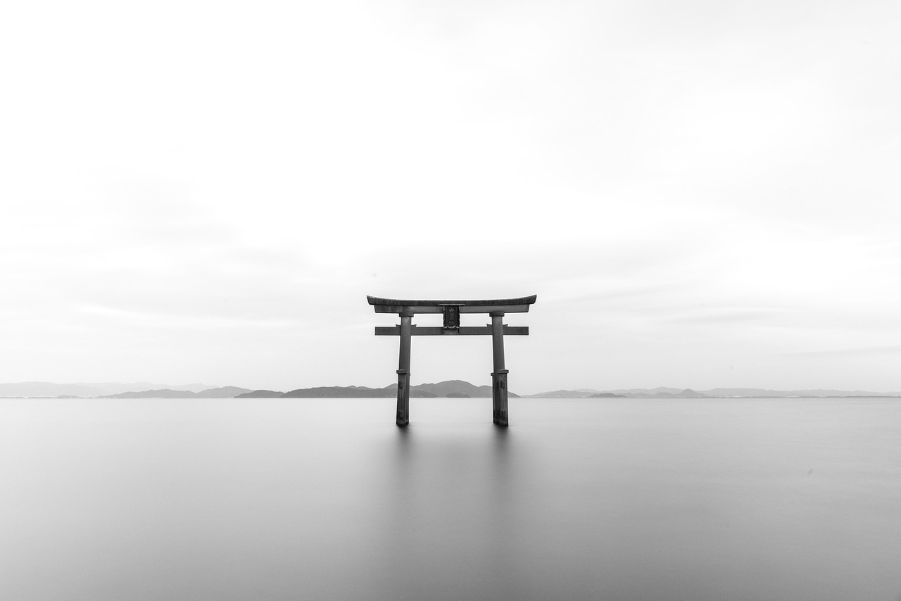 7 Must-Visit Shrines in Japan! 